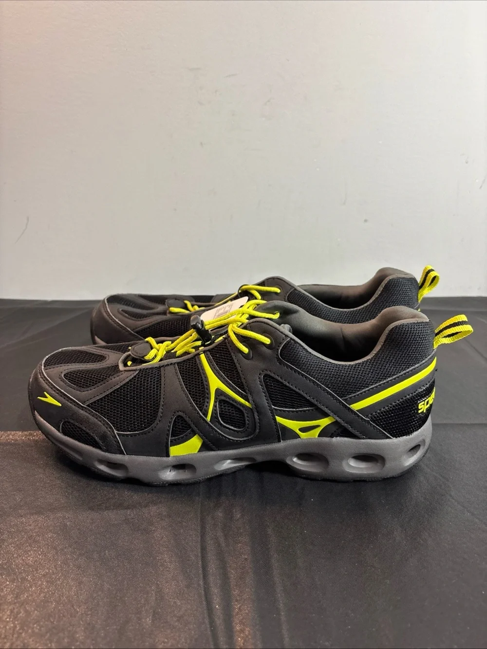 Speedo Men's Black & Yellow Swim Sneakers - Quick-Dry Water Shoes. 9/16